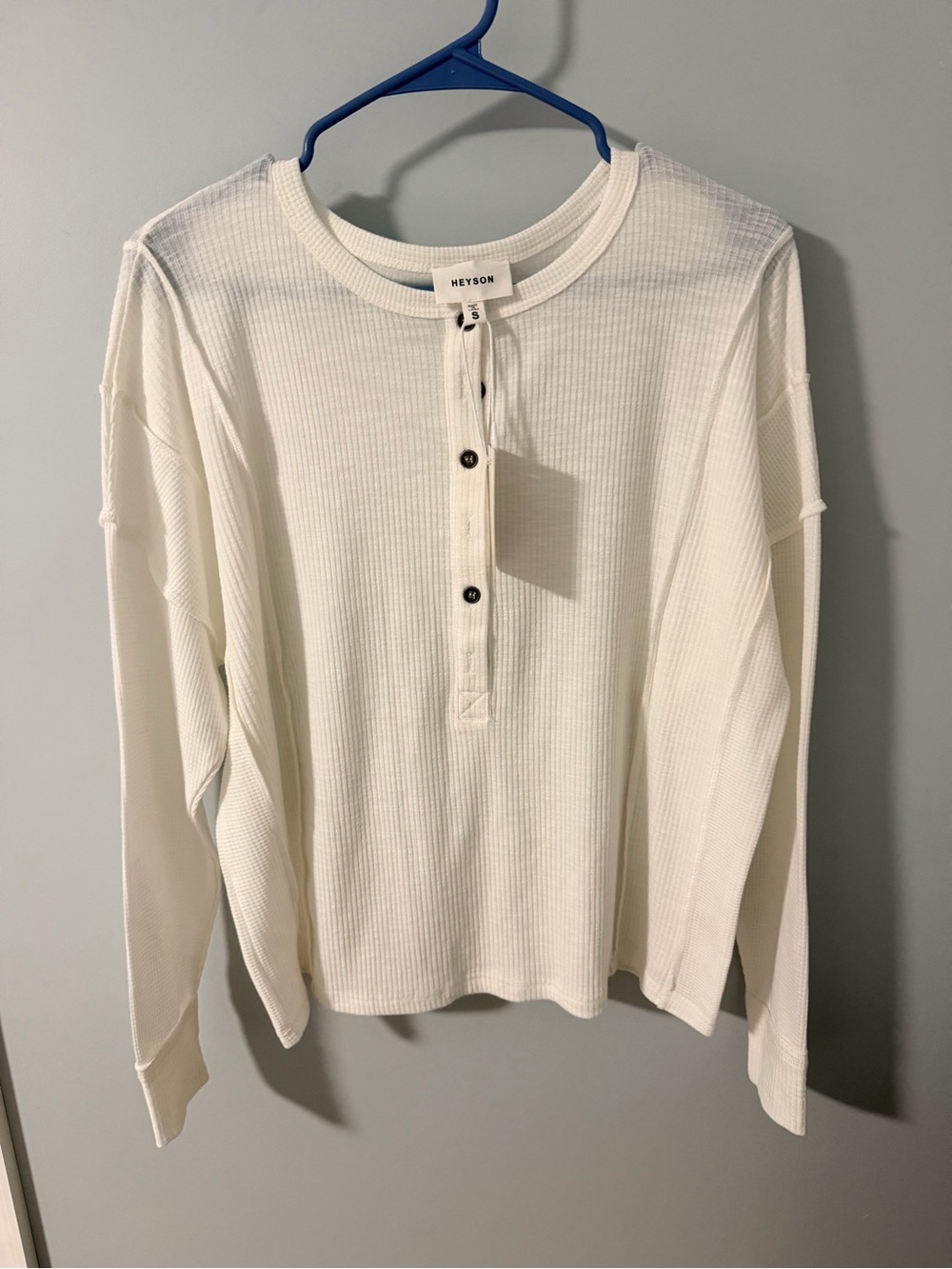 Heyson white waffle-knit long-sleeve henley top -Size small new with tag